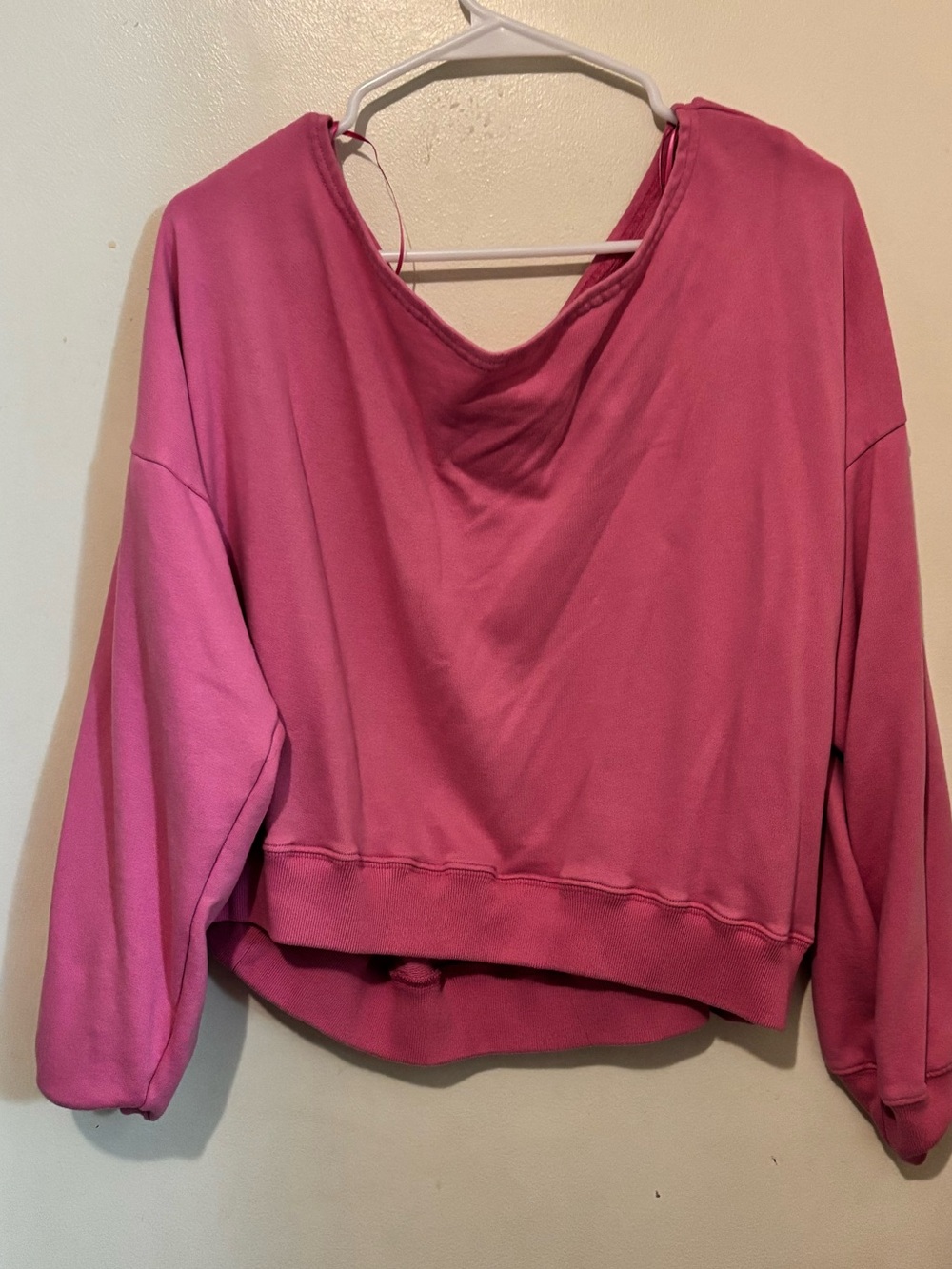 Hollister Relaxed Pink Women's Pullover Top - off the shoulder sweatshirt